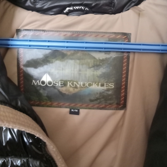 Mens Mooseknucke Down Coat - Picture 3 of 3